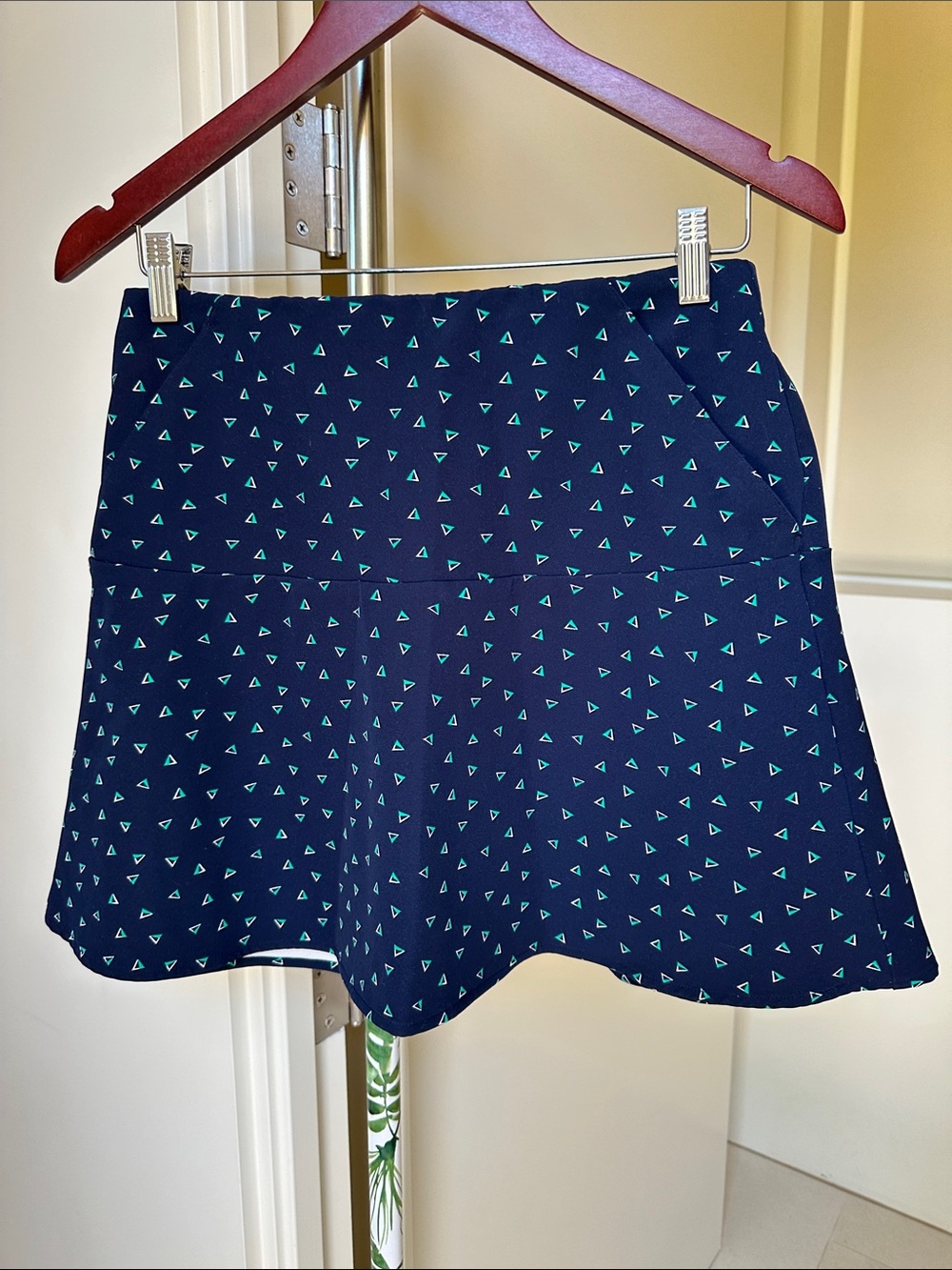 Navy Polo Golf Mini Skirt with Mint Triangle Print Size Small
